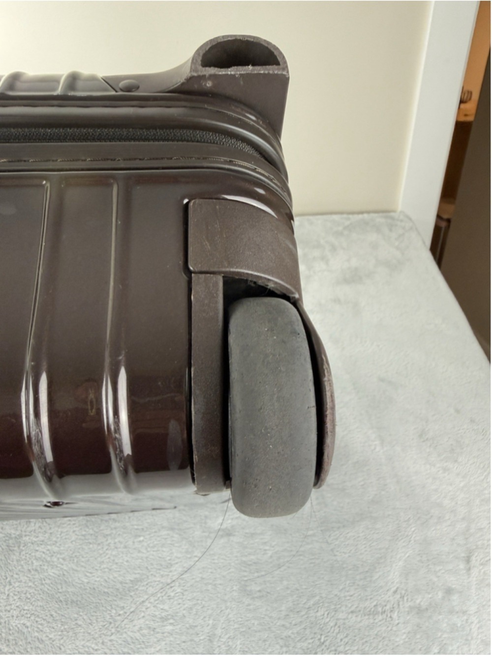 Rimowa Salsa Deluxe Brown Two Wheel Carryon Suitcase 32L - Picture 13 of 16